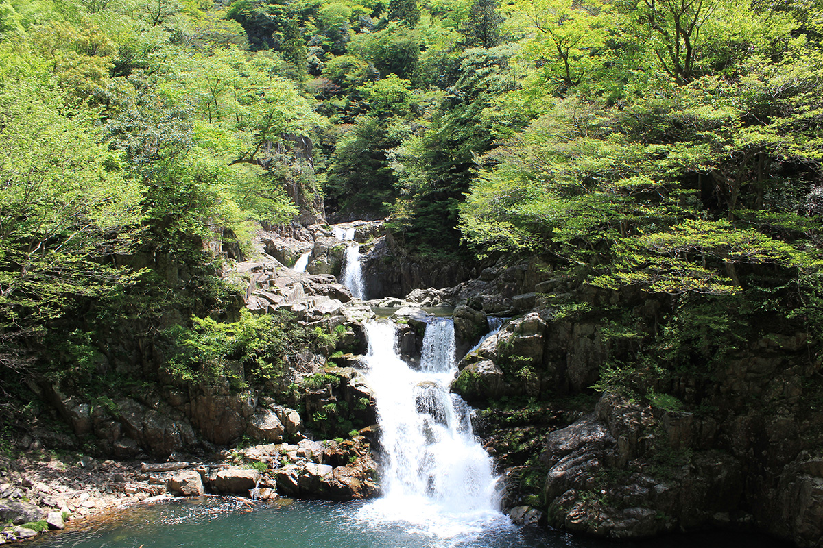 Le torrent de Sandan (Sandan-kyô) hiroshima akiota